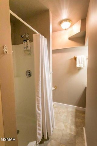 3390 Robeson Road, Sevierville, TN 37862