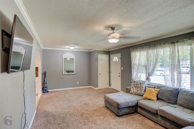 2612 Douglas Drive, Bossier City, LA 71111