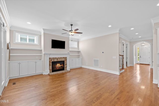 1905 Green Oaks Parkway, Holly Springs, NC 27540