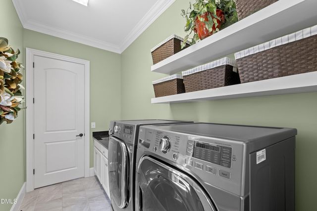 1905 Green Oaks Parkway, Holly Springs, NC 27540
