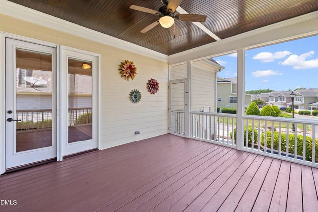 1905 Green Oaks Parkway, Holly Springs, NC 27540