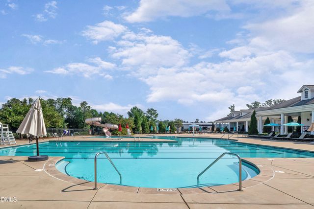 1905 Green Oaks Parkway, Holly Springs, NC 27540