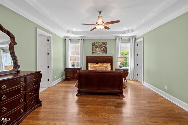1905 Green Oaks Parkway, Holly Springs, NC 27540