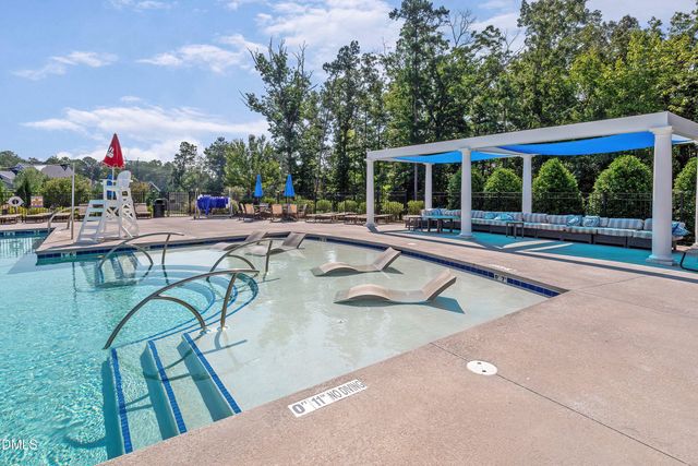 1905 Green Oaks Parkway, Holly Springs, NC 27540