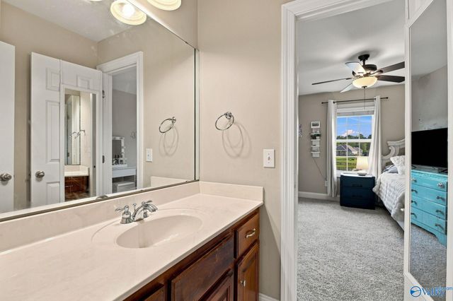180 River Walk Trail, New Market, AL 35761