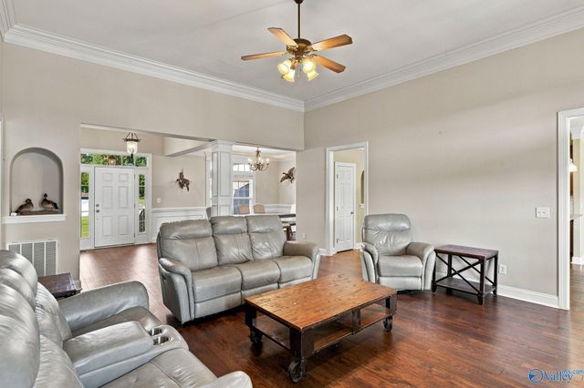 180 River Walk Trail, New Market, AL 35761