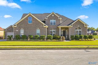 180 River Walk Trail, New Market, AL 35761