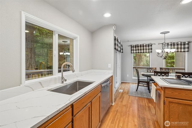 22330 NE 28th Street, Sammamish, WA 98074