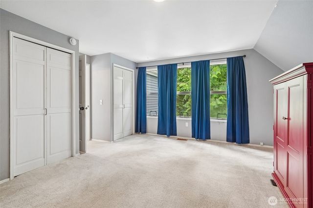 22330 NE 28th Street, Sammamish, WA 98074
