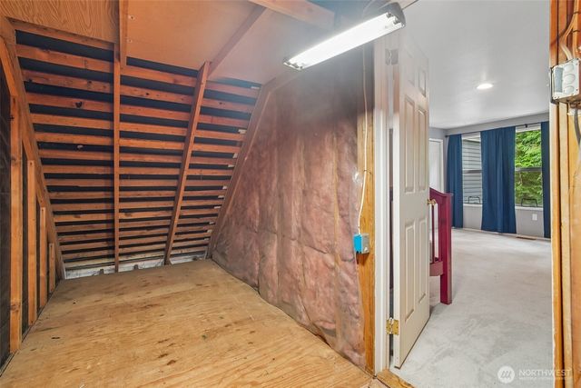 22330 NE 28th Street, Sammamish, WA 98074