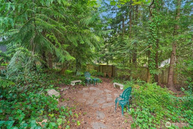 22330 NE 28th Street, Sammamish, WA 98074