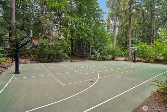 22330 NE 28th Street, Sammamish, WA 98074