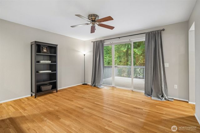 22330 NE 28th Street, Sammamish, WA 98074