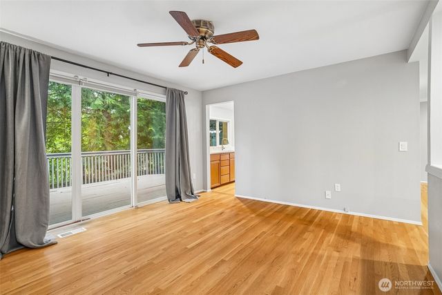 22330 NE 28th Street, Sammamish, WA 98074