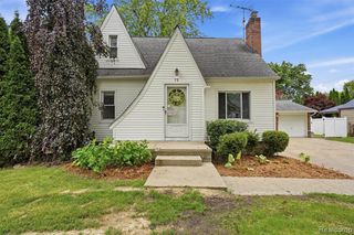 75 Preston Avenue, Waterford, MI 48328