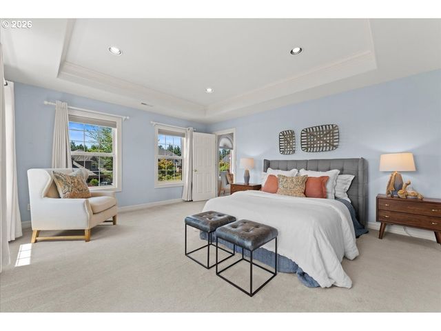 12892 Nw LORRAINE Dr, Portland, OR 97229