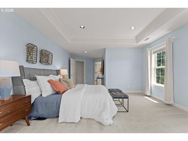 12892 Nw LORRAINE Dr, Portland, OR 97229