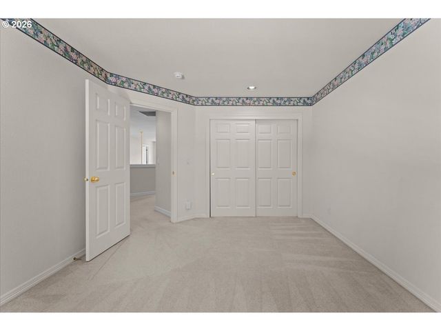 12892 Nw LORRAINE Dr, Portland, OR 97229