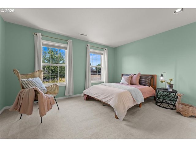 12892 Nw LORRAINE Dr, Portland, OR 97229