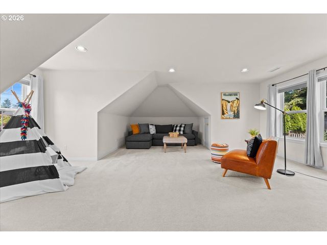 12892 Nw LORRAINE Dr, Portland, OR 97229
