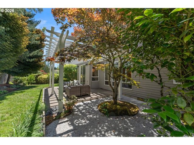 12892 Nw LORRAINE Dr, Portland, OR 97229