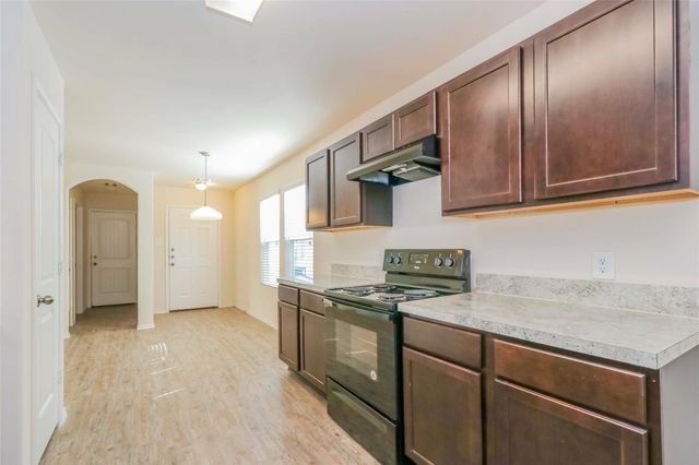 508 Meadow Park, Willis, TX 77378