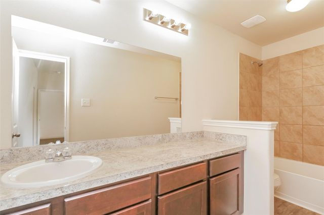 508 Meadow Park, Willis, TX 77378