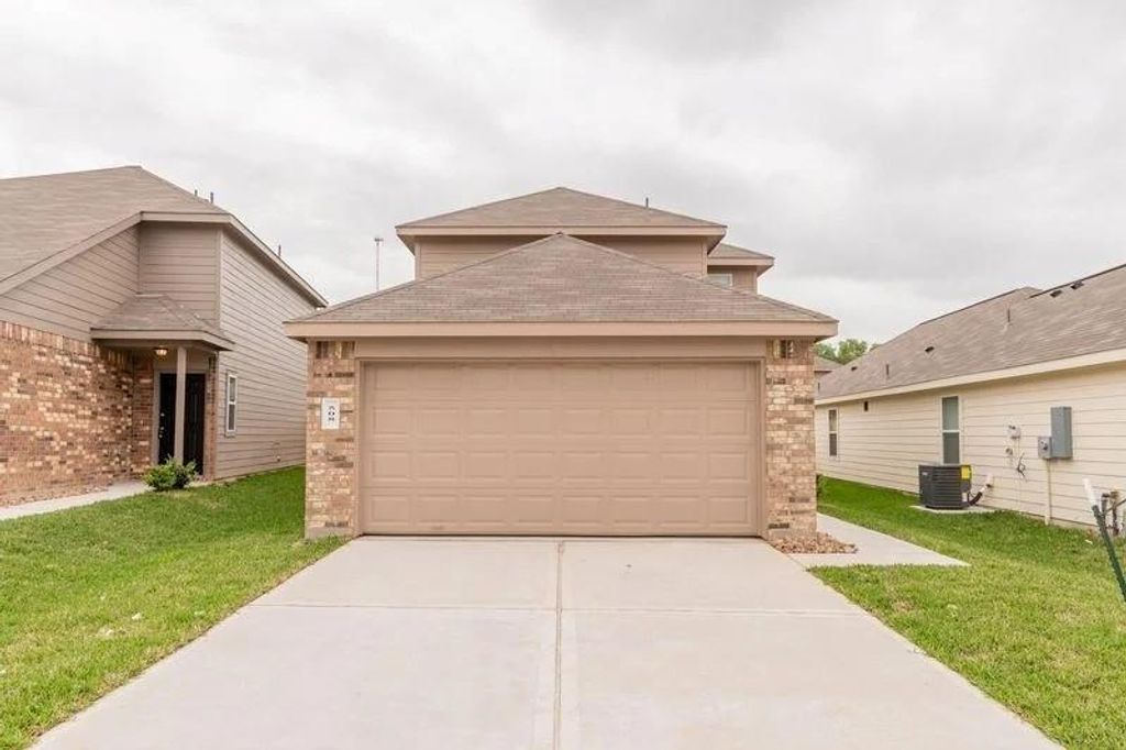 508 Meadow Park, Willis, TX 77378