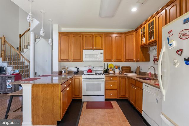 506 W HAMPTON CT, Cape May Court House, NJ 08210