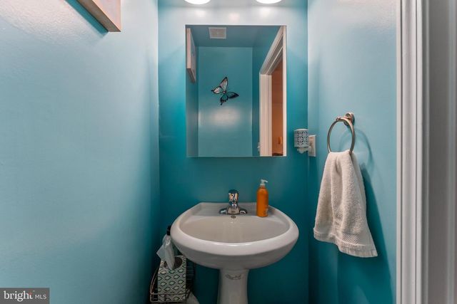 506 W HAMPTON CT, Cape May Court House, NJ 08210