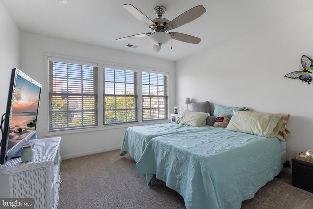 506 W HAMPTON CT, Cape May Court House, NJ 08210