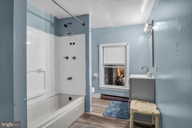 1251 BAILEY ST, Harrisburg, PA 17103