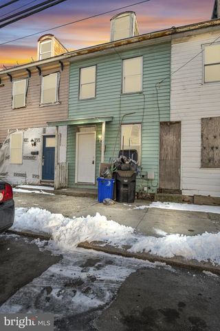 1251 BAILEY ST, Harrisburg, PA 17103