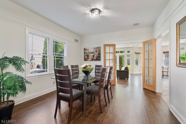 13 Glenview Rd, North Caldwell Boro, NJ 07006