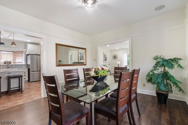 13 Glenview Rd, North Caldwell Boro, NJ 07006