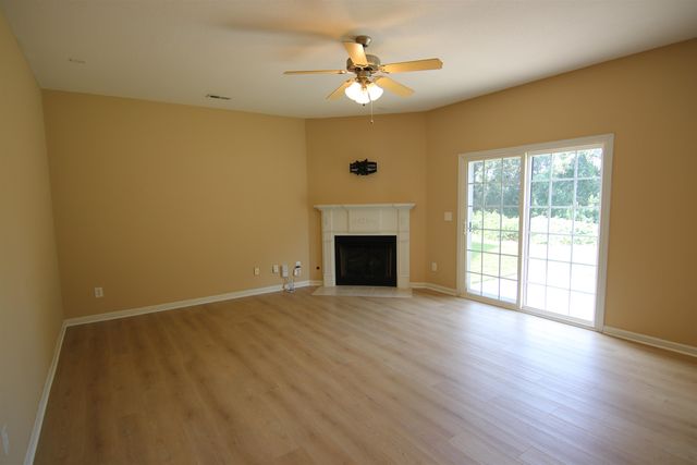 409 Melbourne Lane, Spartanburg, SC 29301