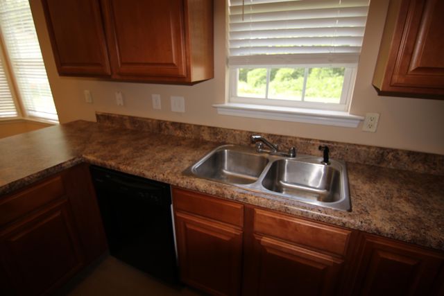 409 Melbourne Lane, Spartanburg, SC 29301