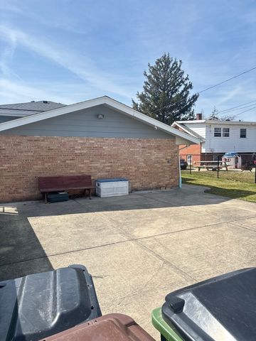 16417 66th Court, Tinley Park, IL 60477