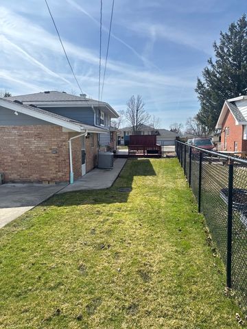 16417 66th Court, Tinley Park, IL 60477