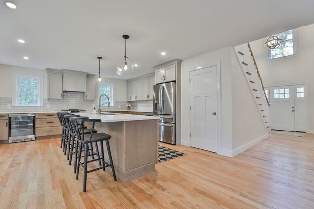 59 Countryside Drive, Brookline, NH 03033