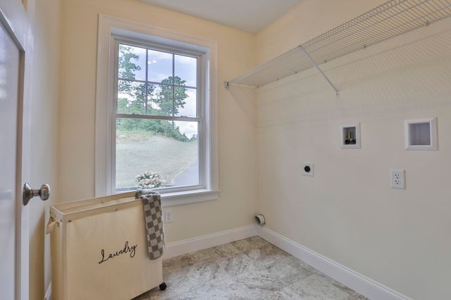 59 Countryside Drive, Brookline, NH 03033