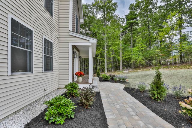 59 Countryside Drive, Brookline, NH 03033
