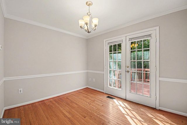 404 KINGS CREST DR, Stafford, VA 22554