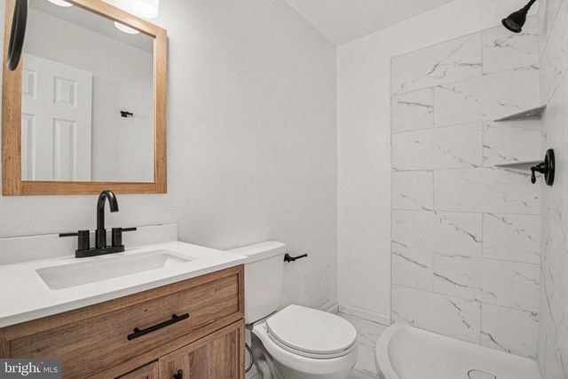 404 KINGS CREST DR, Stafford, VA 22554
