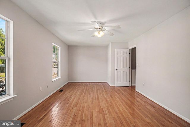 404 KINGS CREST DR, Stafford, VA 22554