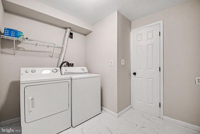 404 KINGS CREST DR, Stafford, VA 22554