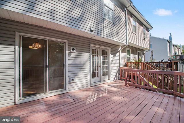 404 KINGS CREST DR, Stafford, VA 22554