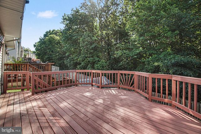 404 KINGS CREST DR, Stafford, VA 22554