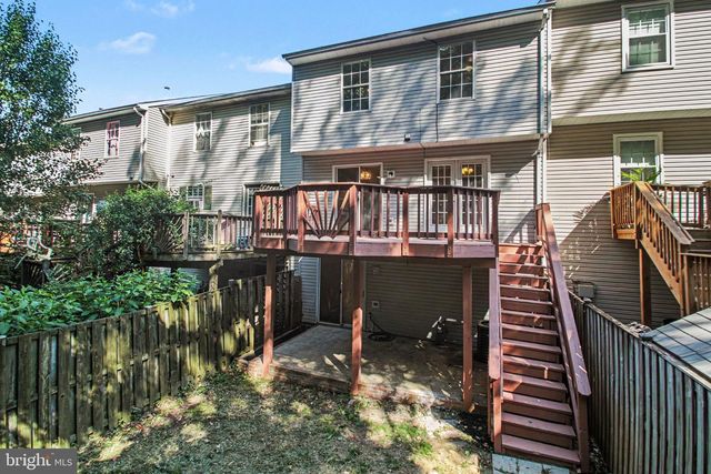 404 KINGS CREST DR, Stafford, VA 22554
