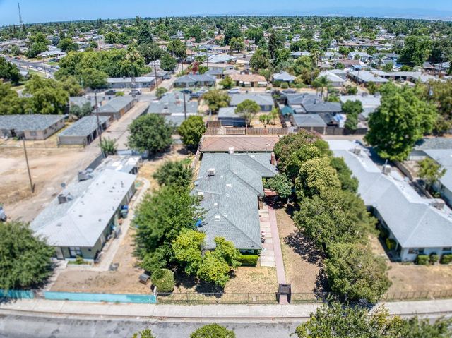 3361 E Mckinley Avenue, Fresno, CA 93703